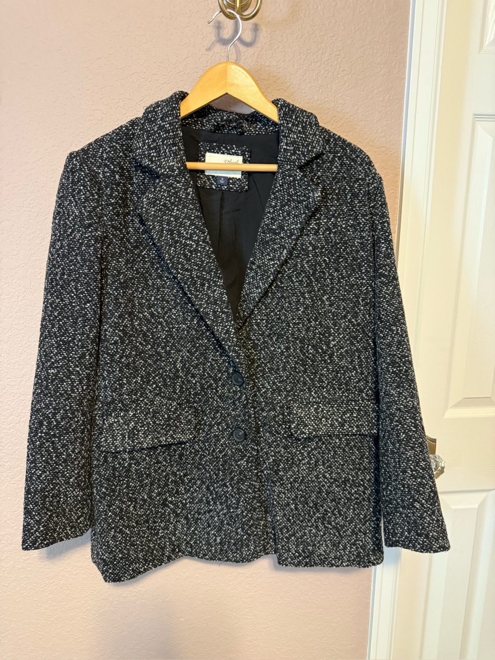 Universal Threads Women's Black & White Tweed Blazer Jacket